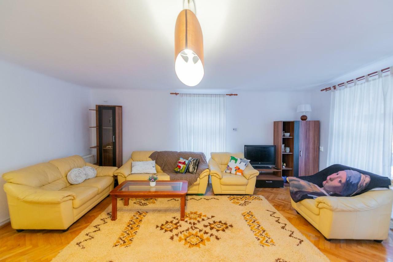 Pine House Leilighet Braşov Eksteriør bilde